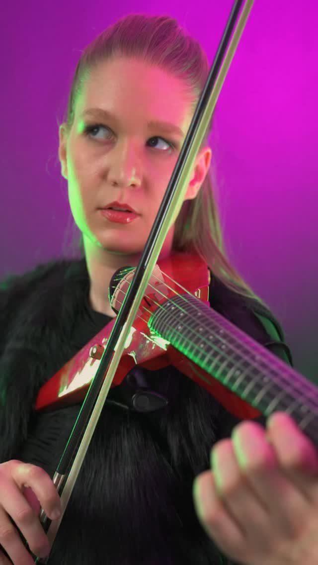 electric sigma boy — russian pop energy ⚡️🎻

#weilstrings #russianpop #sigmaboy #electricviolin #violincover