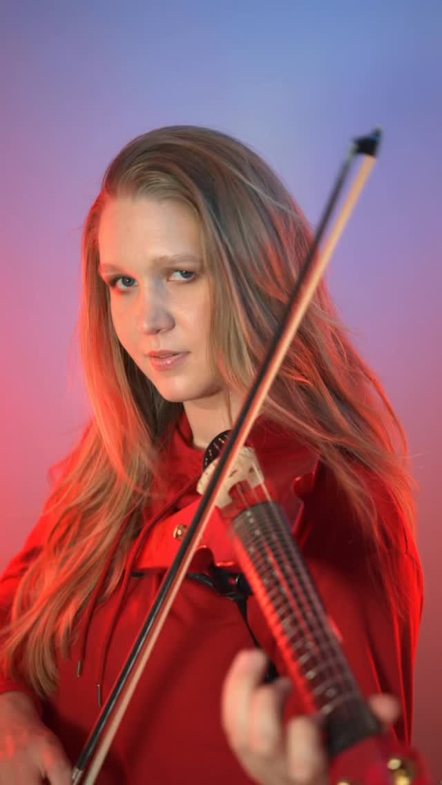 A Little More — Ed Sheeran on electric violin 🎻

#edsheeran #violincover #electricviolin #musicreels #weilstrings