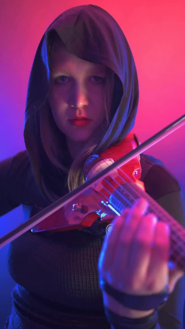 wonder woman, but make it electric violin ⚡️🎻
#weilstrings #electricviolin #wonderwoman #violinreels #cinematicmusic